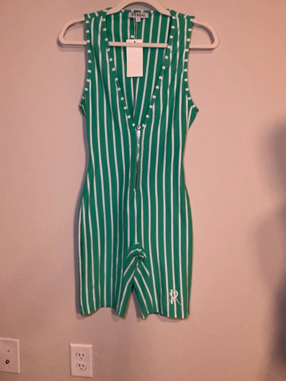 Green & White Striped Sleeveless Romper with Front Zip - Picture 3 of 8